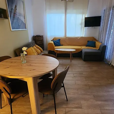 Larnaca Breeze Píla