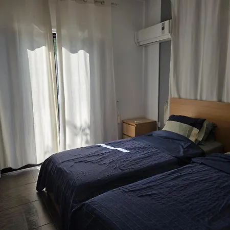 Larnaca Breeze ピラ