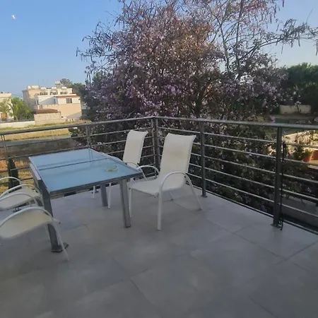 Larnaca Breeze 公寓 皮拉