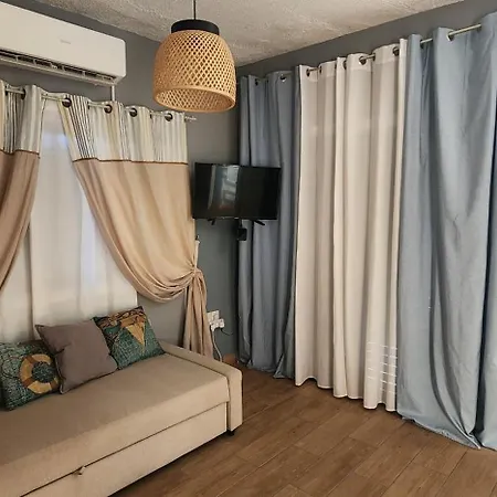 Larnaca Breeze