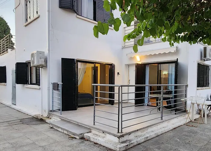 Larnaca Breeze Appartement *