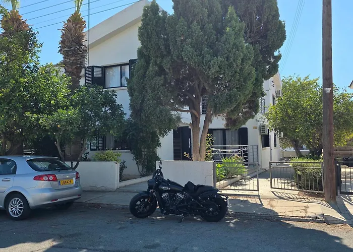 Larnaca Breeze * Pyla