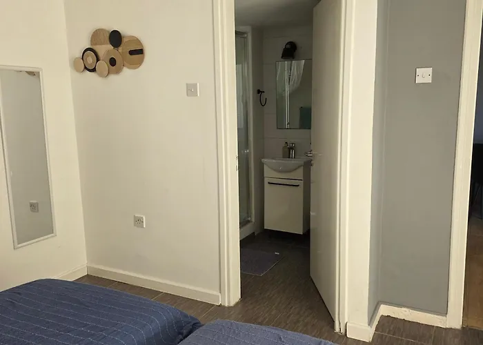 Larnaca Breeze * Pyla