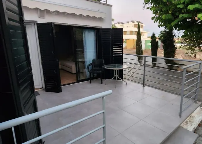 Larnaca Breeze Appartement *